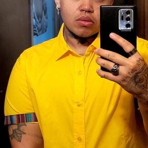 FOREVER 21 YELLOW BUTTON-UP